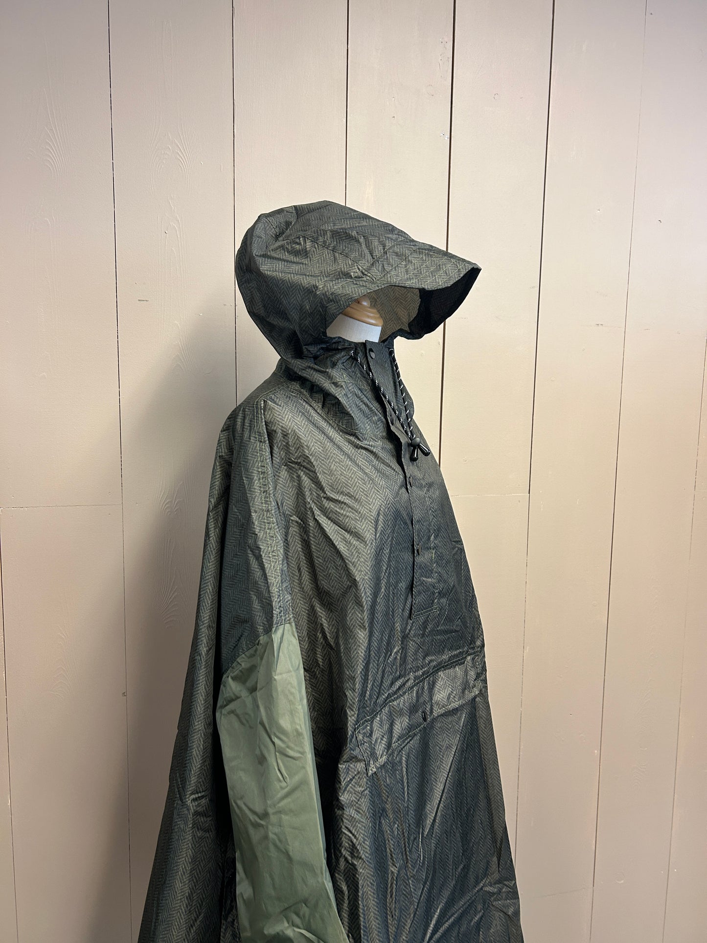 Green Herring bone Rain Pincho